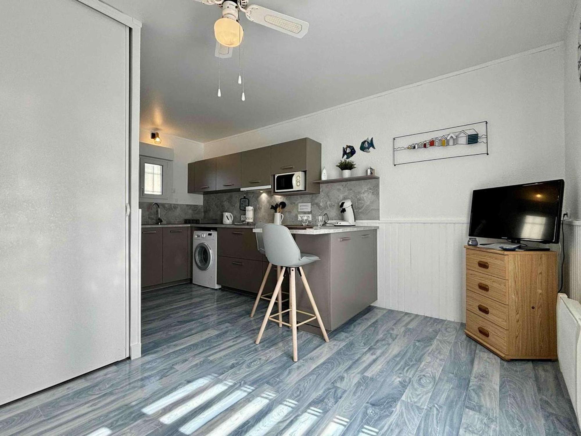 Studio Charmant A La Cotiniere Proche Plages Et Commerces, Terrasse Privee, Parking Inclus - Fr-1-246A-291 แซ็ง ปิแอร์ ดิ โอเลรอง ภายนอก รูปภาพ